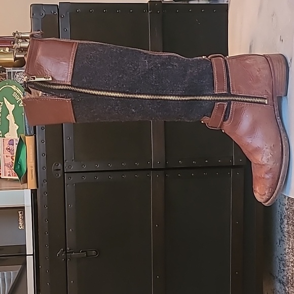 *** SOLD*** Tory Burch riding boot - Picture 11 of 16